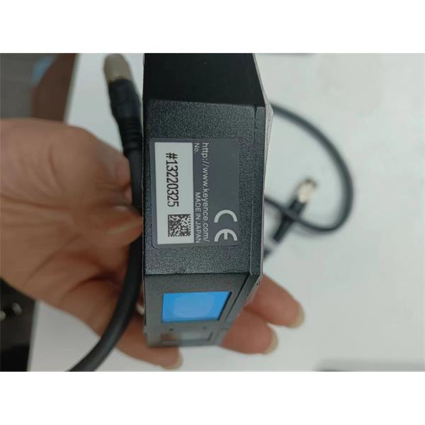 日本KEYENCE基恩士LK-G5000高精度CMOS激光位移傳感器感測頭LK-H157