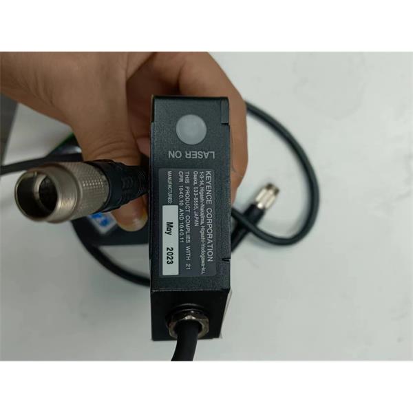 日本KEYENCE基恩士LK-G5000高精度CMOS激光位移傳感器感測頭LK-H157